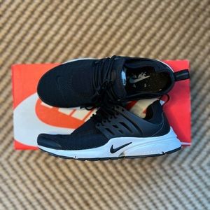Women’s Nike Presto size 8